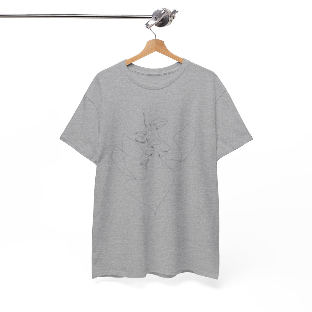 Abstract One-Line Couple Kiss Tee Design2 – Modern Minimalist Valentine’s Gift