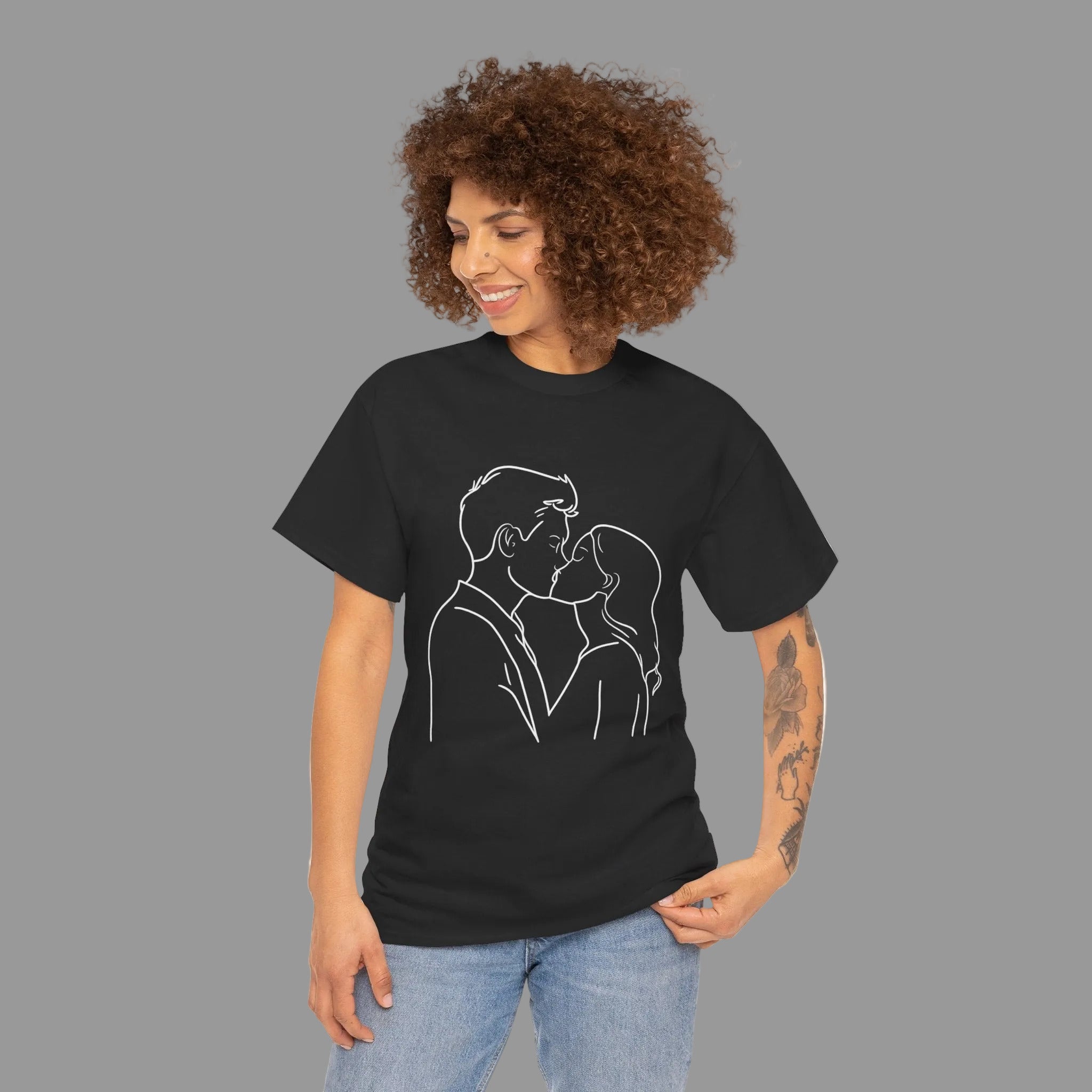 Minimal Line Art Couple Kissing T-Shirt, Romantic Unisex Cotton Tee, Simple Love Illustration Shirt, Modern Relationship Gift